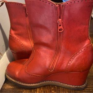 Genuine Red Hasbeens Short Wedge boot size 41 EUC